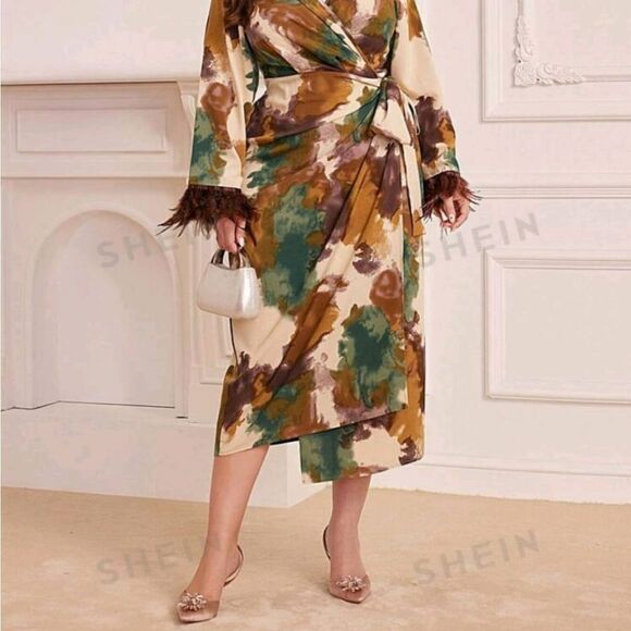 Plus Size Elegant Dress 1X - Picture 2 of 7